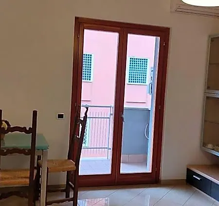 Valelyhouse روما